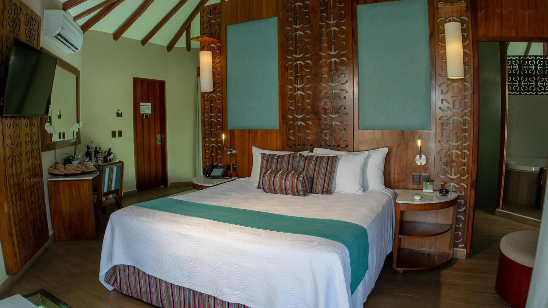 Palafitos Overwater Bungalows Catamaran, Cenote & More Inclusive (Adults Only) Playa del Carmen 5*,  México